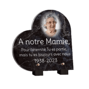 Plaque funéraire avec nom et date